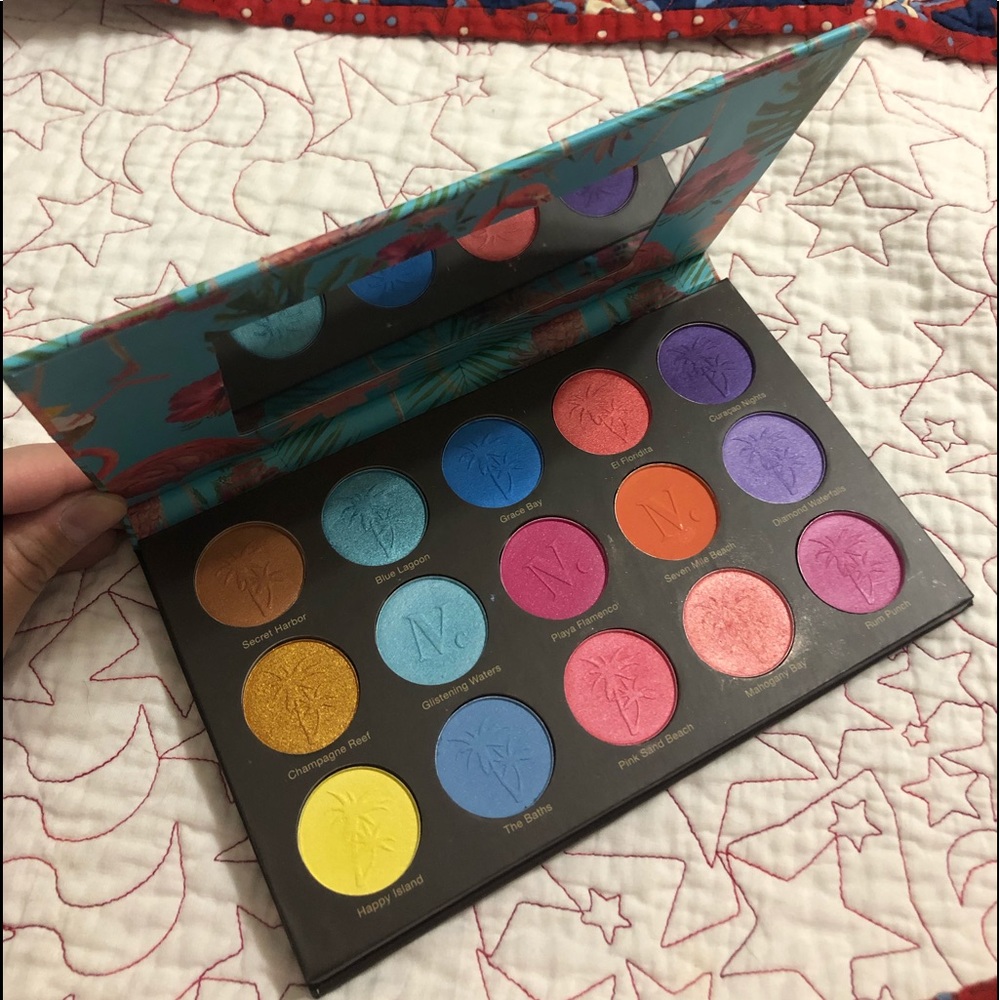 Nomad Antilles Palette 🌴